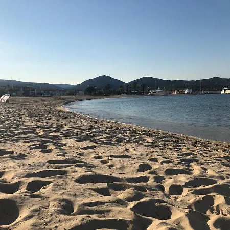 La Voile Blanche -port-grimaud Lux